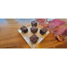 Fudge - Dark Chocolate with Maui Grown Macadamia Nuts